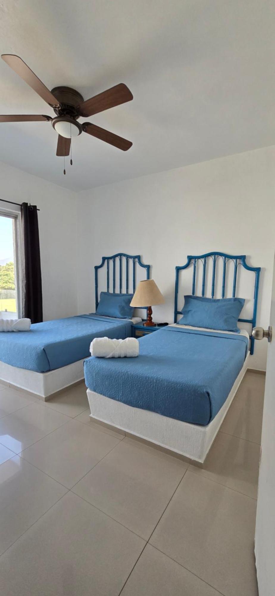 Magnifico Departamento, Cocina Equipada, 2 Recamaras 2 Banos , Hasta 6 Personas, 3 Albercas, Playa A 50 Mts Wifi, Aire Acondicionado Apartment Manzanillo Ngoại thất bức ảnh